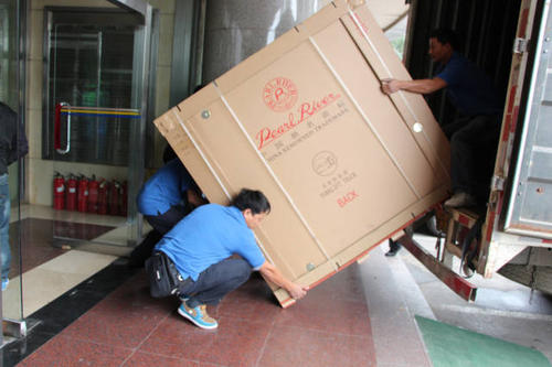 白朗钢琴贵重工艺品无忧运