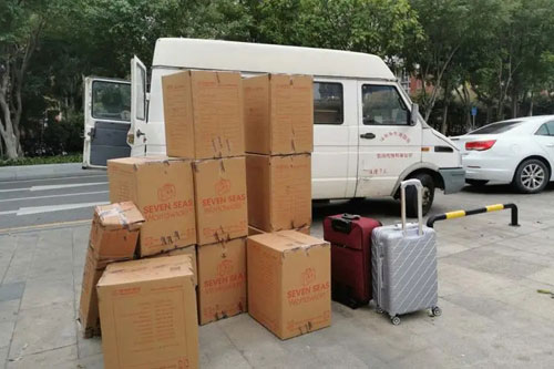 白朗行李托运公司
